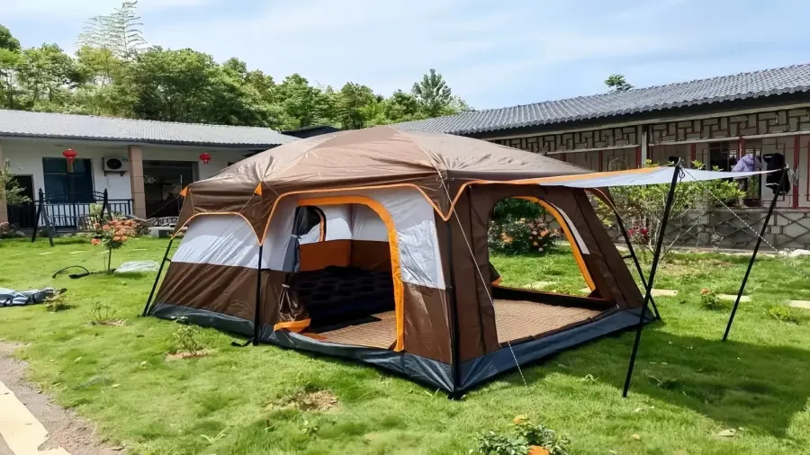 露营经济火爆，品牌定制广告帐篷成营地合作新趋势