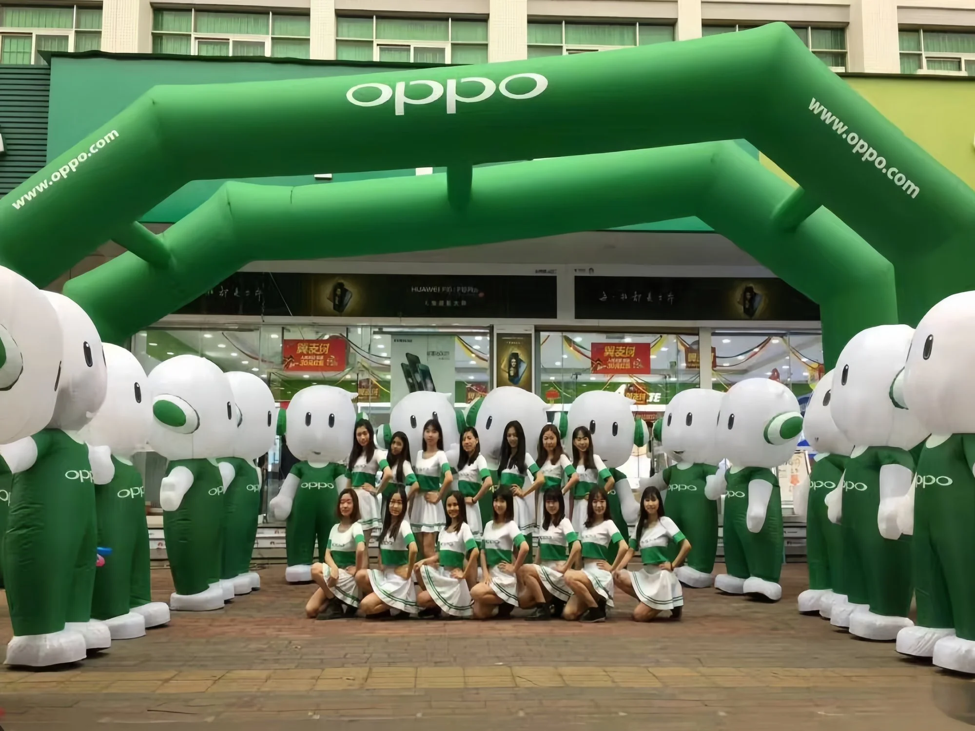 oppo OPPO门店活动拱门定制：双益伞业如何用三天赶出满 案例实景图